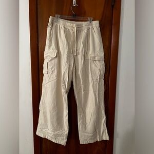 NWOT Aerie Village Cargo Pants, size large